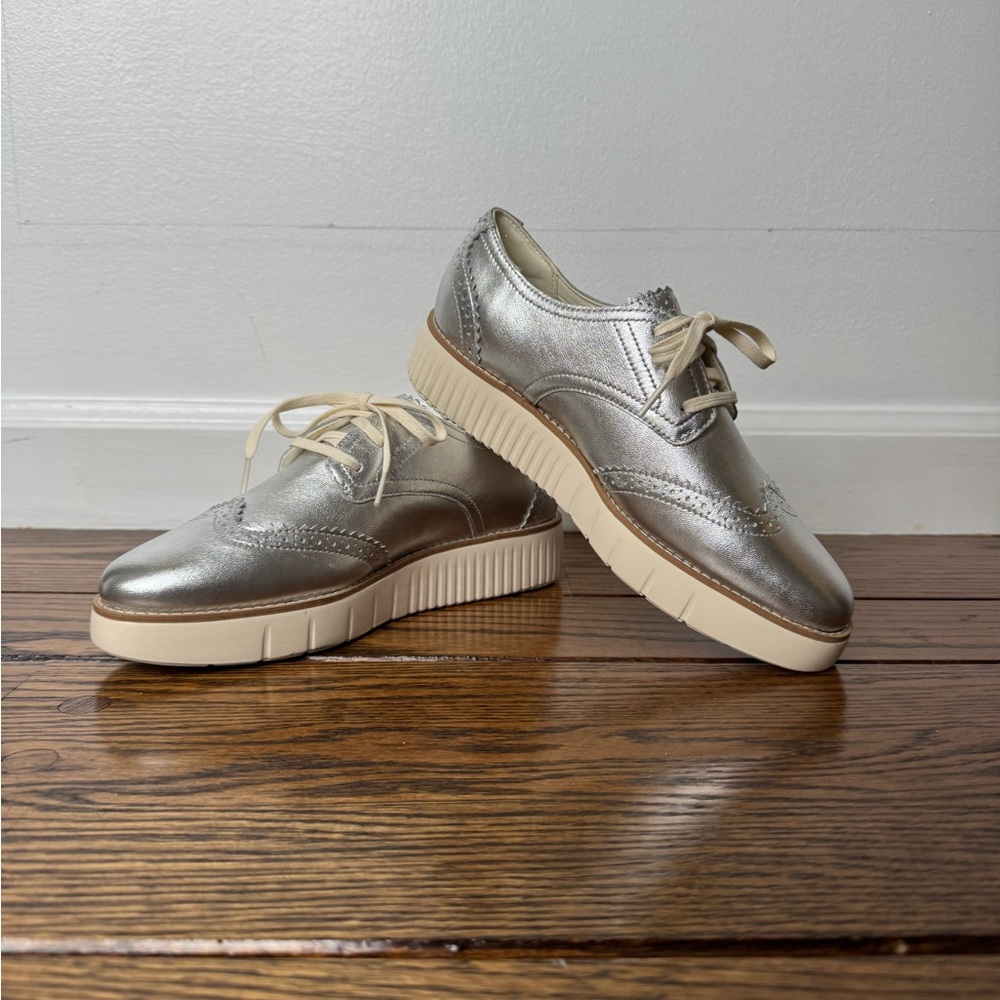 Cole Haan Women's Silver Oxford Platform Shoes Size 8.